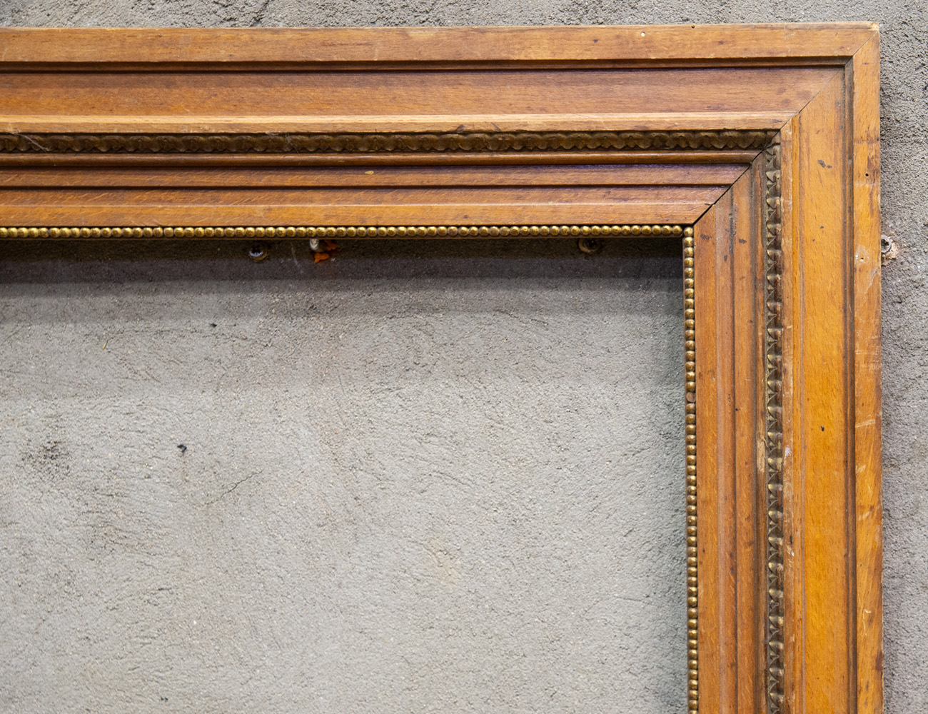 Старинная рама