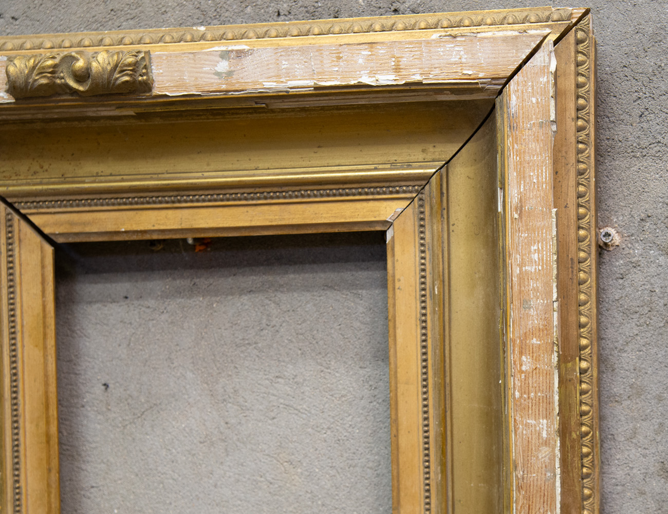 Старинная рама