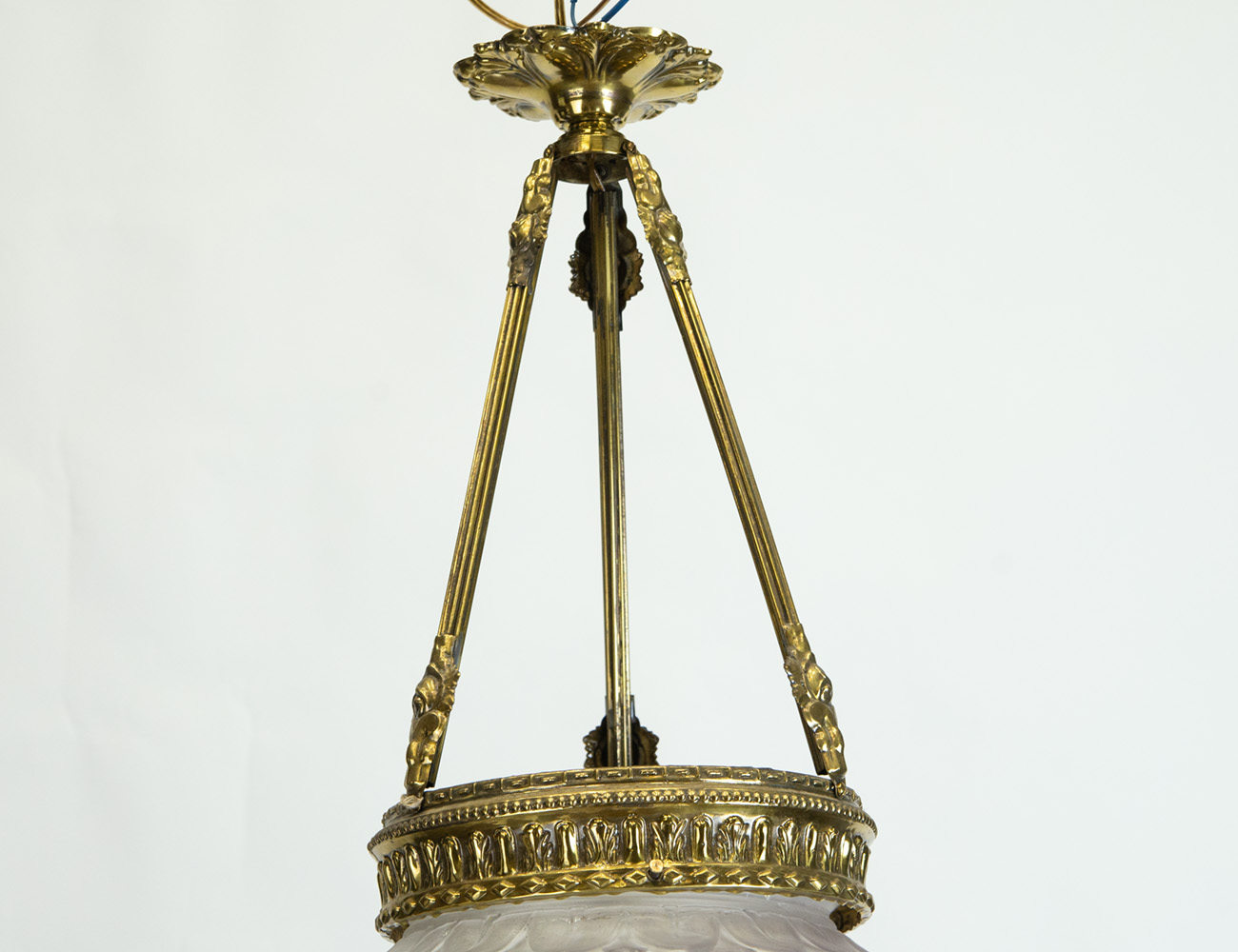 Старинный подвесной светильник