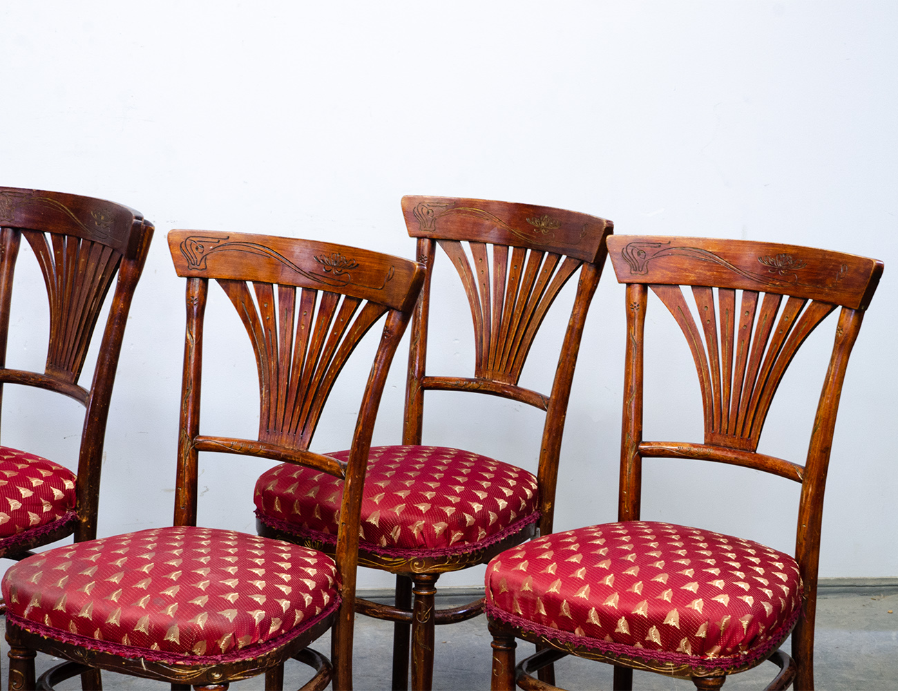 Антикварные венские стулья №221, Тонет