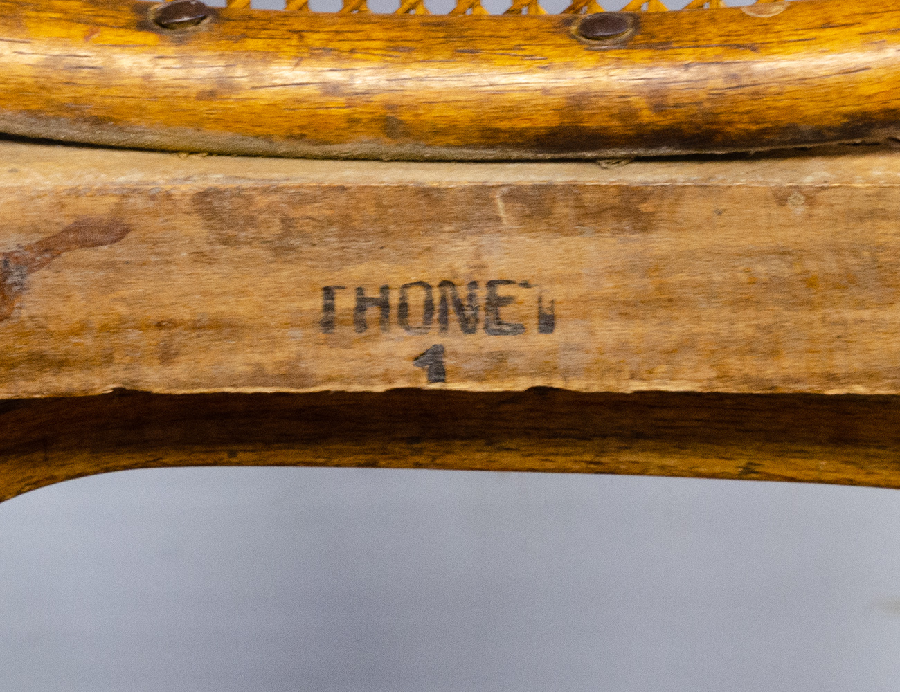 Антикварные венские стулья №432, Тонет