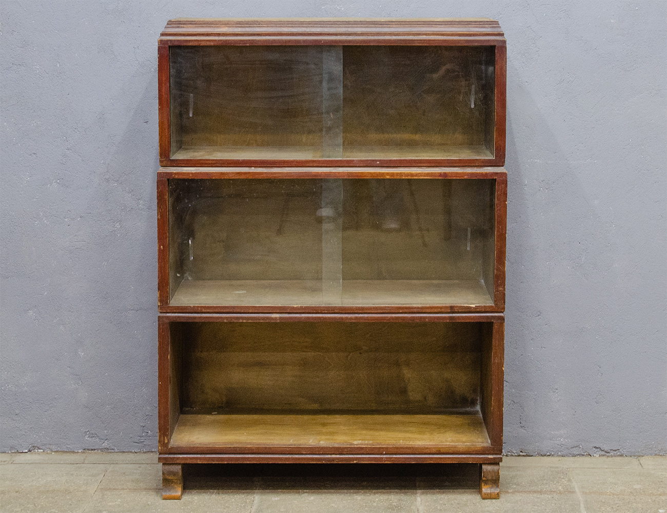 Старинные книжные полки