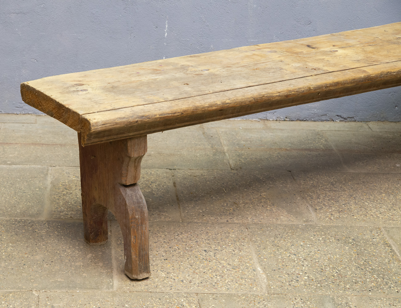 Старинная лавка