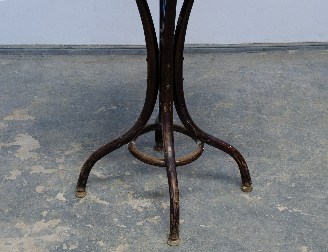 Подносный столик №1 Братьев Тонет