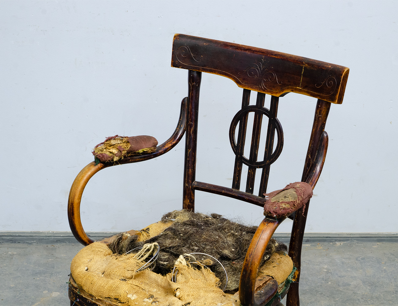 Антикварное венское кресло №379, Тонет