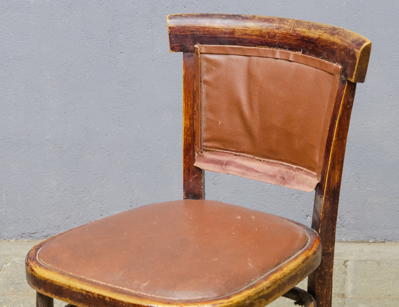 Старинный венский стул