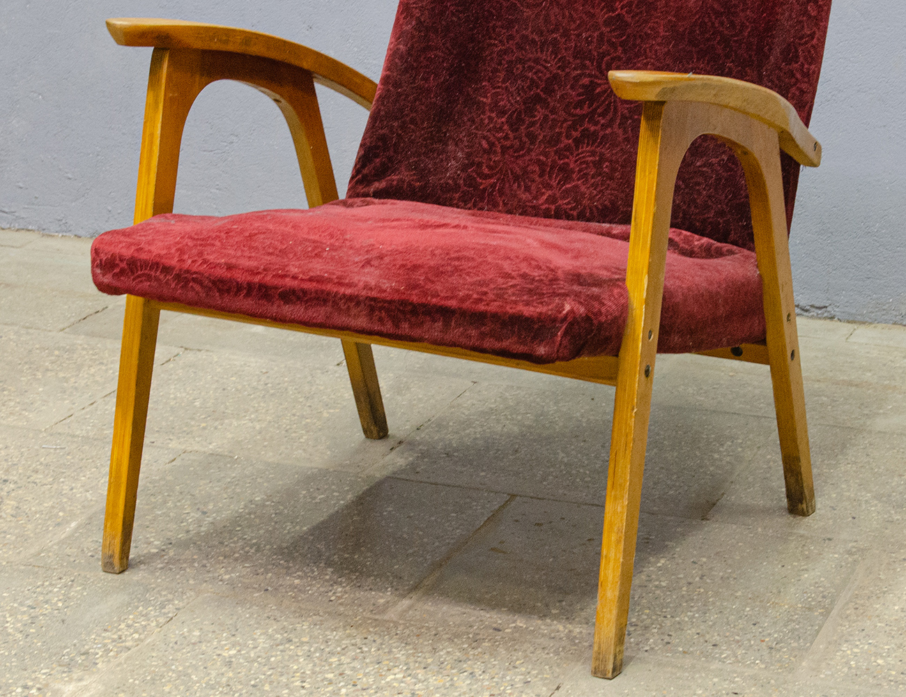 Винтажное кресло