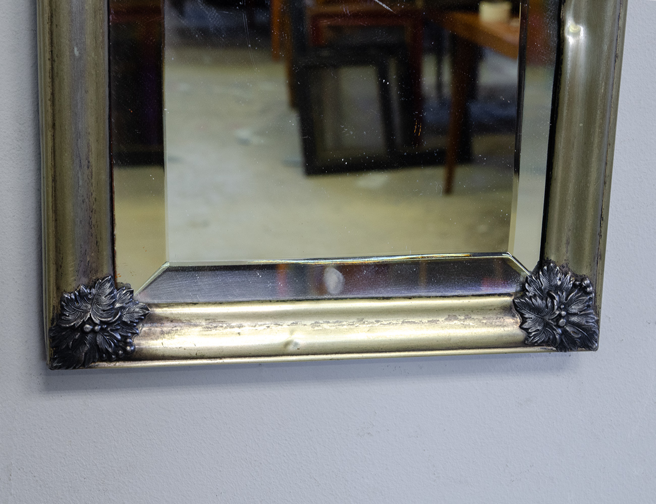Антикварное настольное зеркало