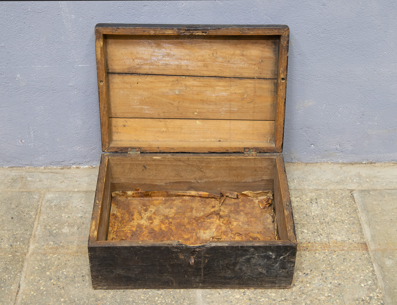 Старинный ларь