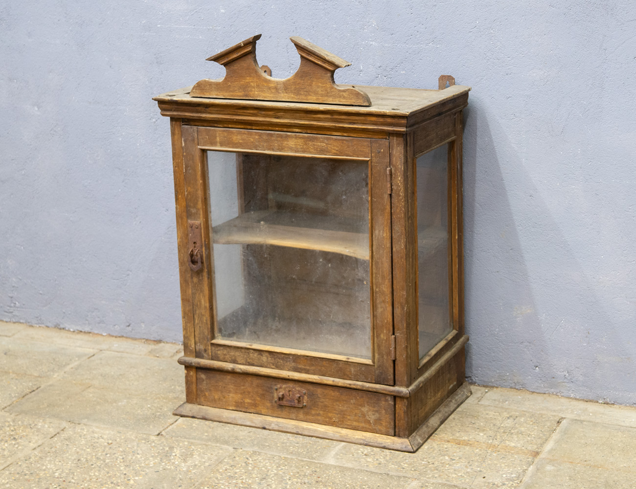 Верх от старинной горки