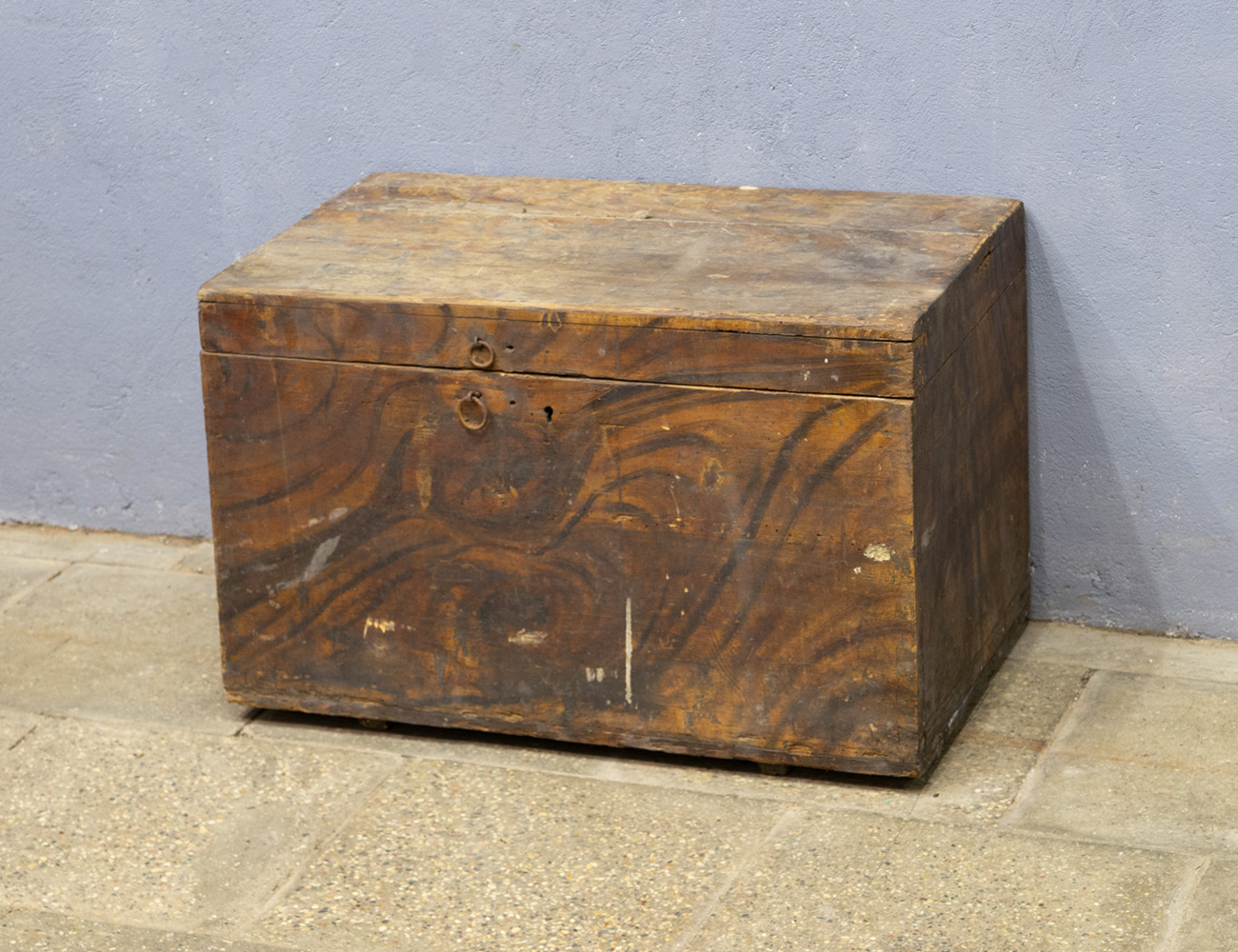 Старинный сундук