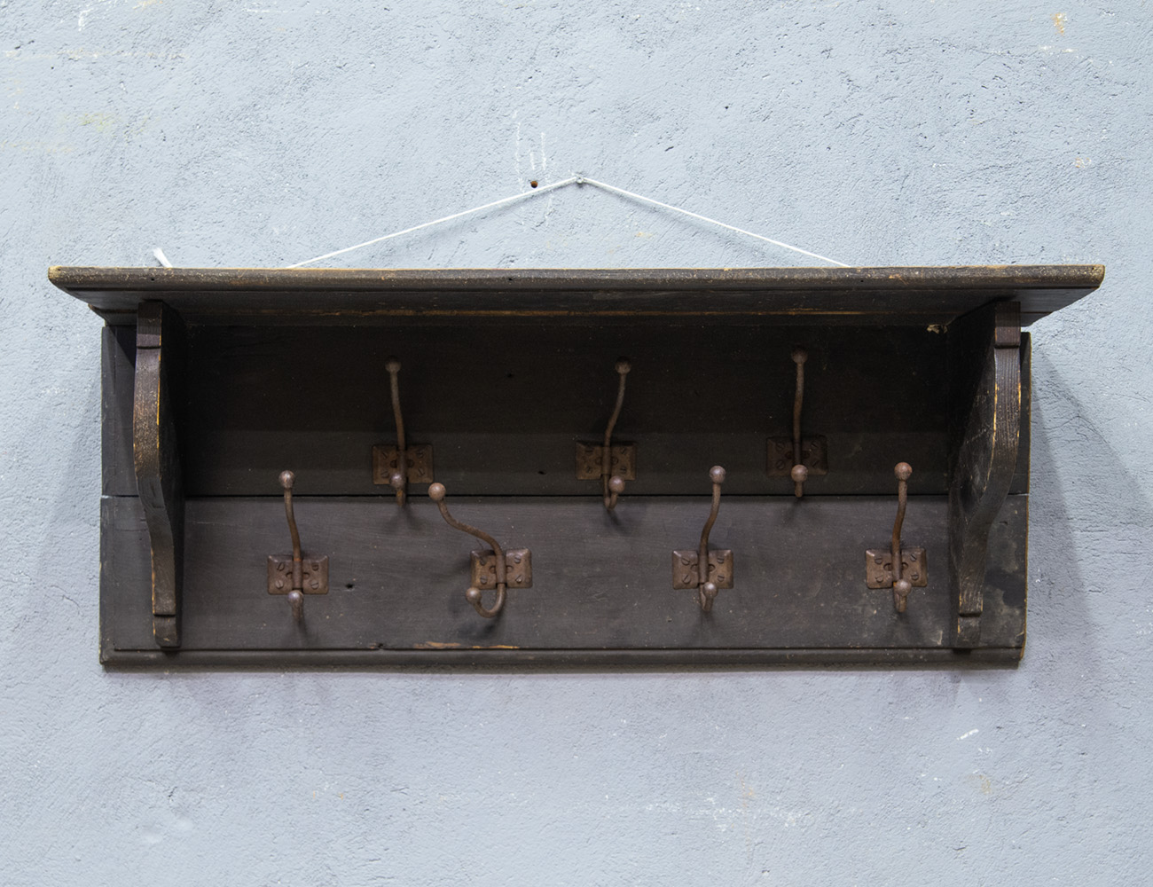 Старинная настенная вешалка