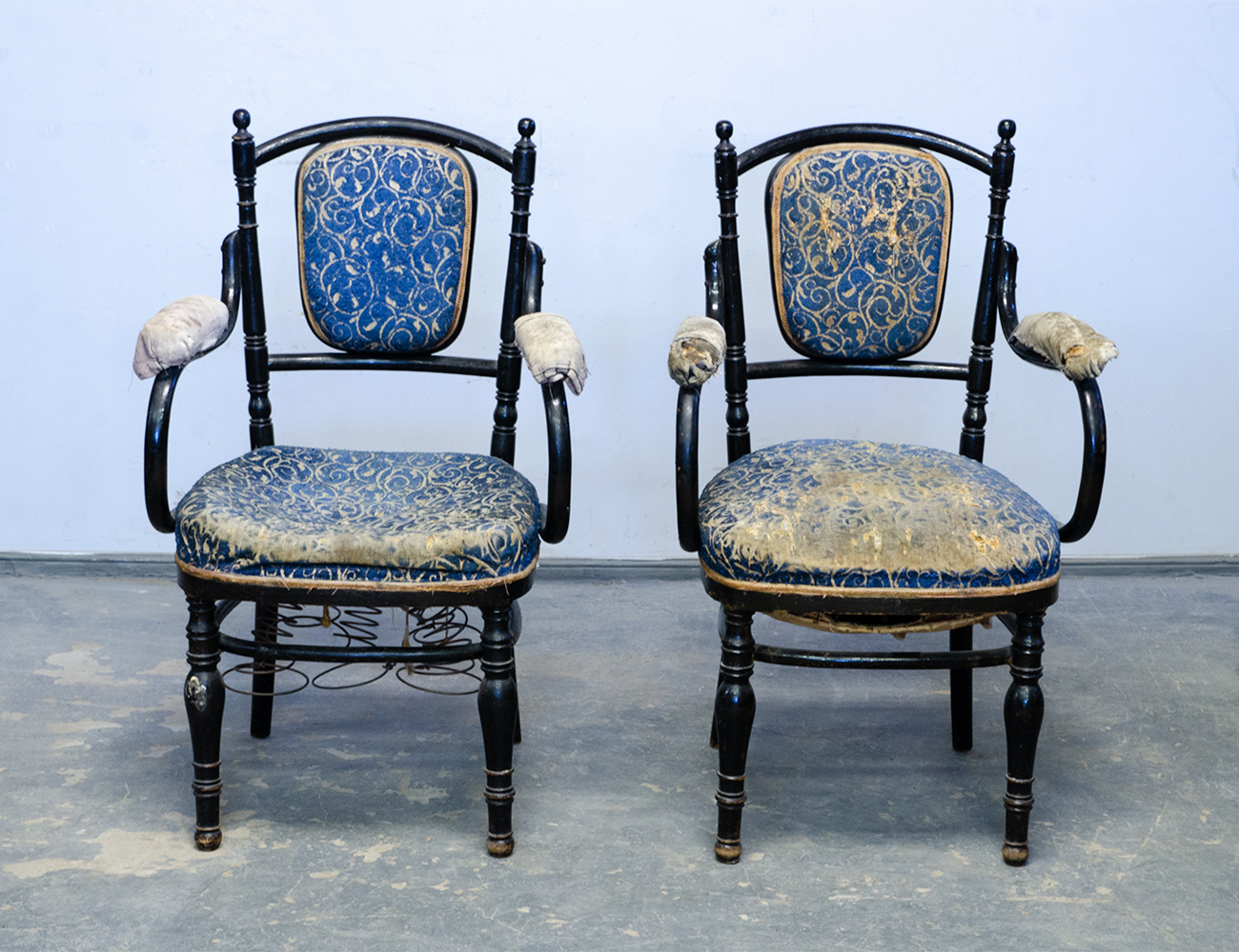 Антикварные венские кресла