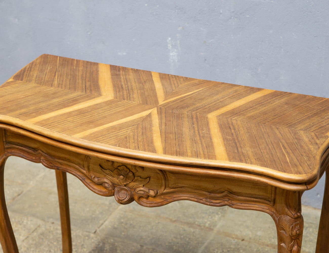 Антикварный ореховый ломберный стол, рококо