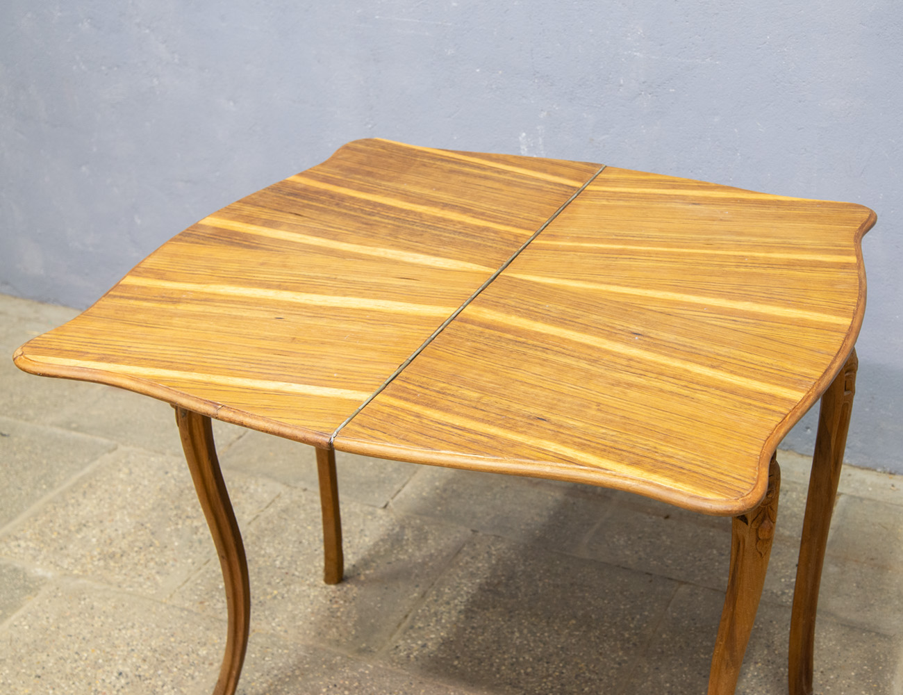 Антикварный ореховый ломберный стол, рококо