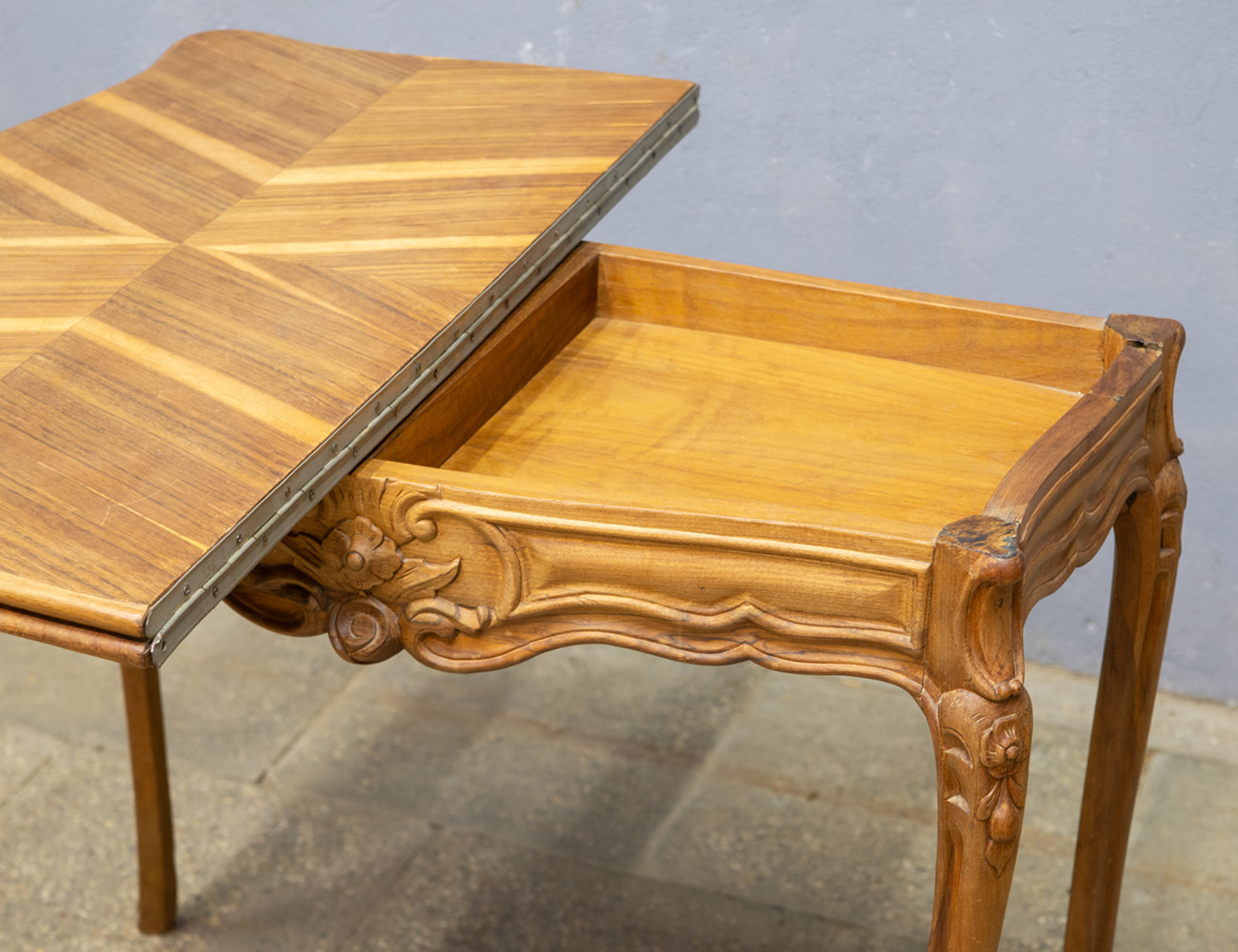 Антикварный ореховый ломберный стол, рококо