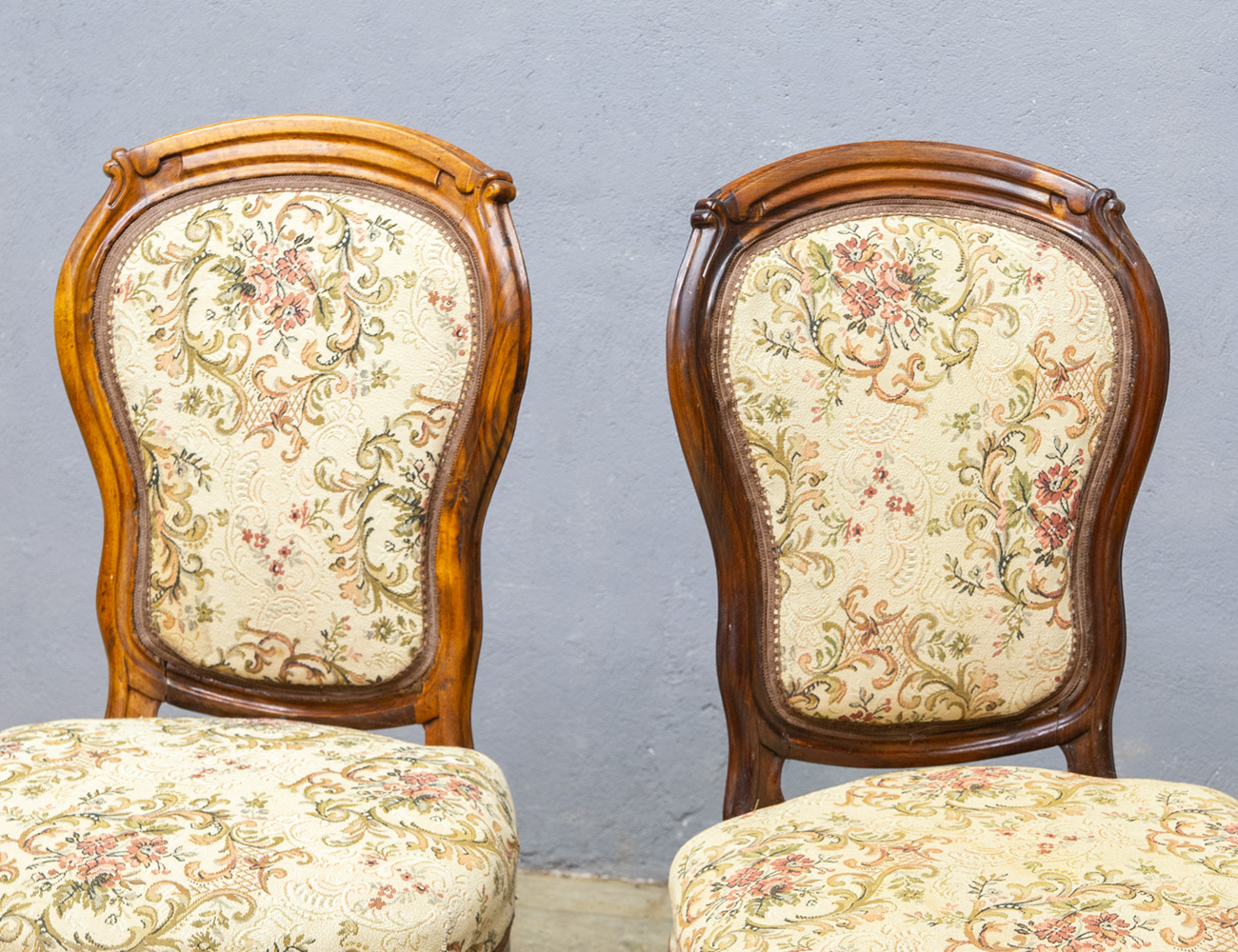 Антикварные ореховые стулья, рококо