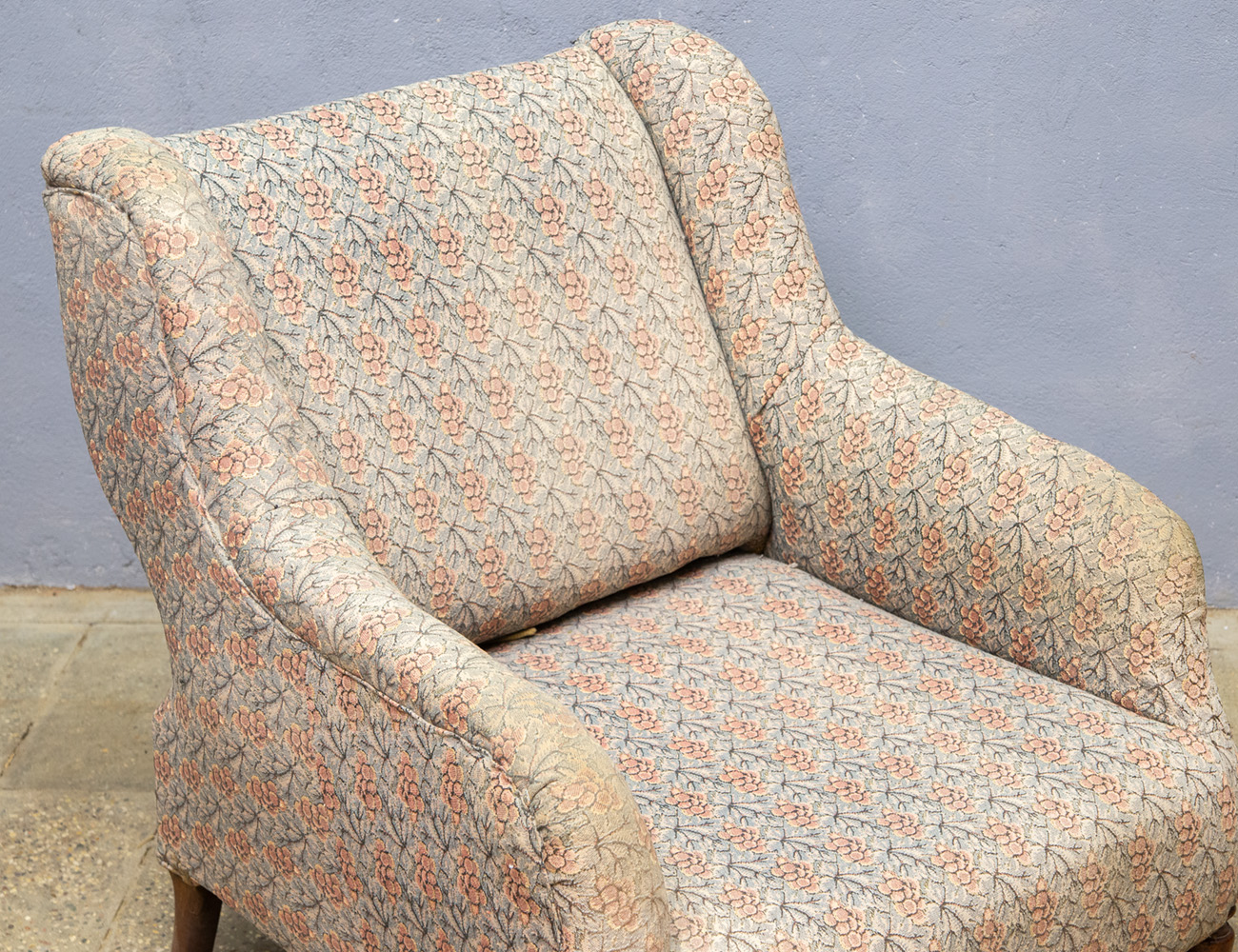 Антикварное кутаное кресло, 19 века