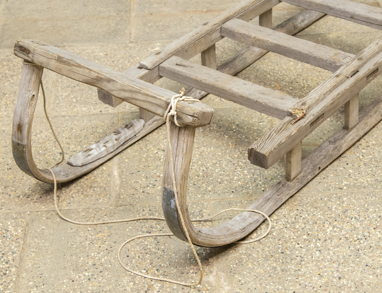 Старинные деревенские сани