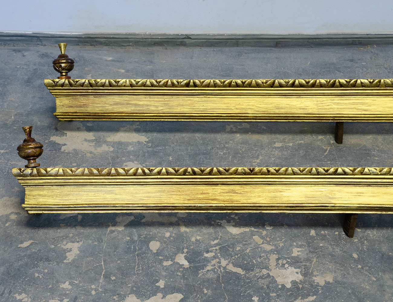 Антикварные карнизы для штор