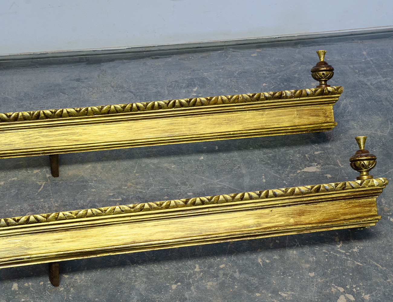 Антикварные карнизы для штор