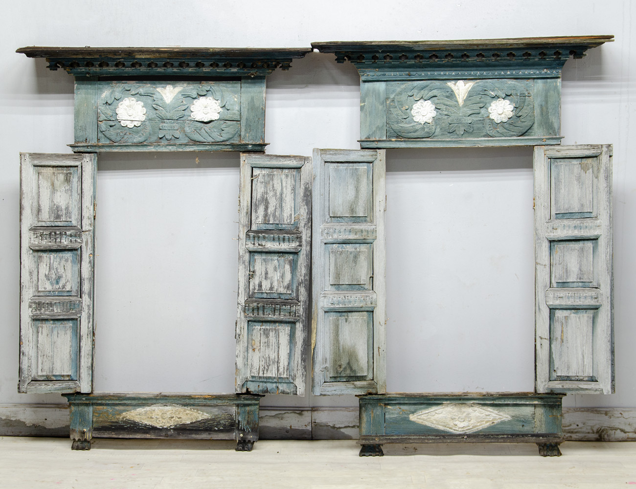 Старинные наличники со ставнями, конец 19 века