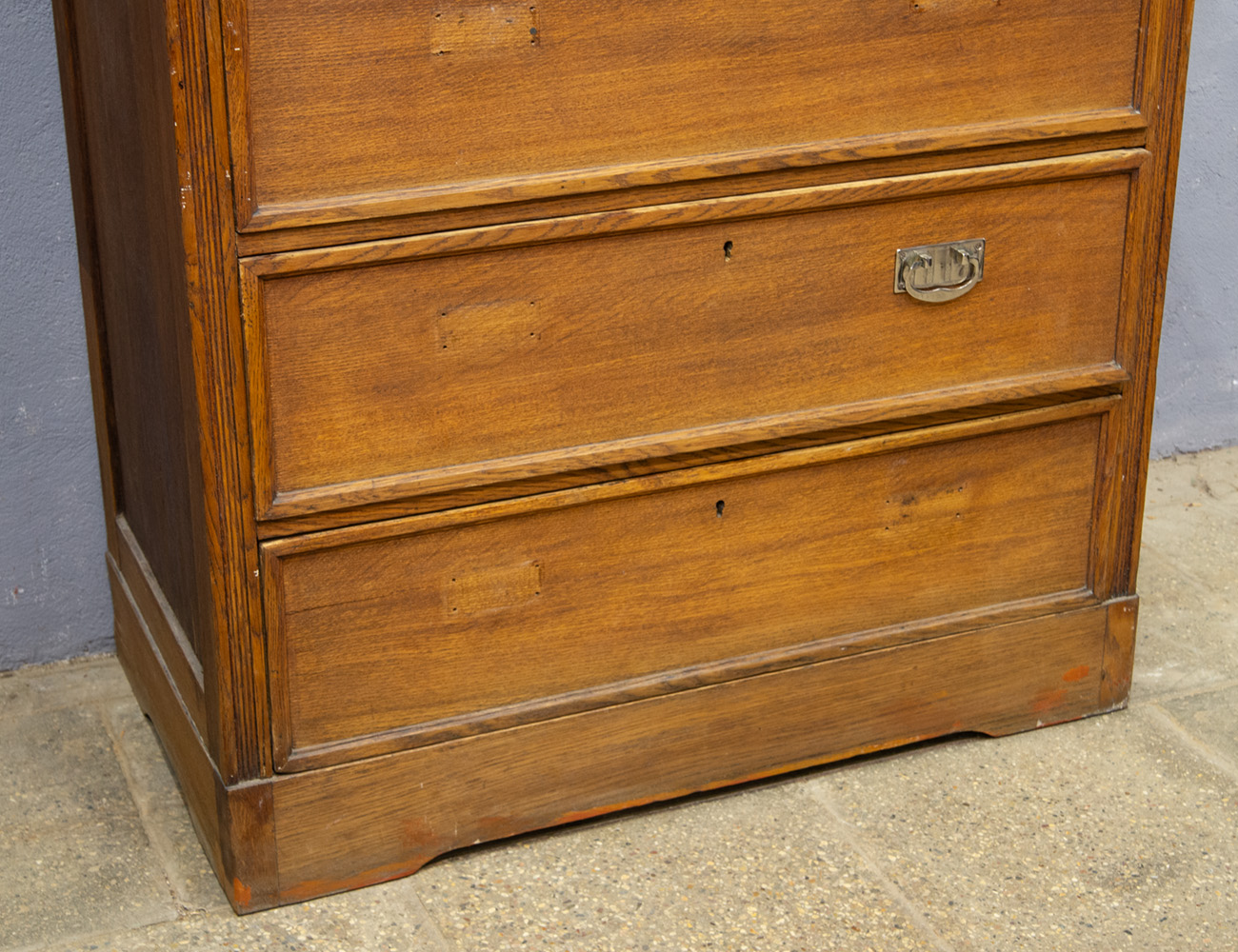 Старинный дубовый комод