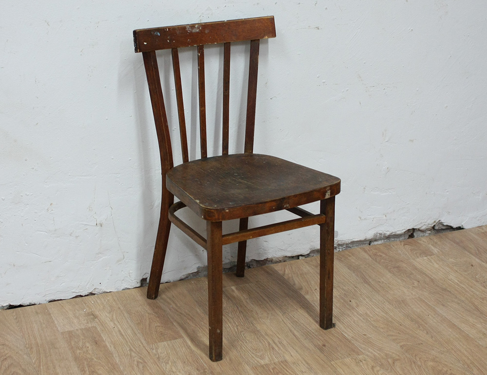 Старинный стул