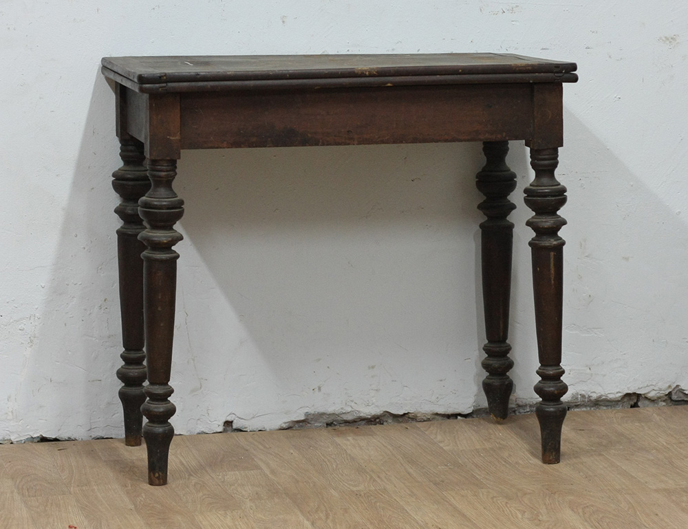 Старинный ломберный столик