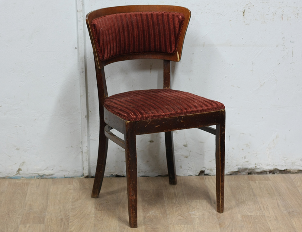 Старинный стул