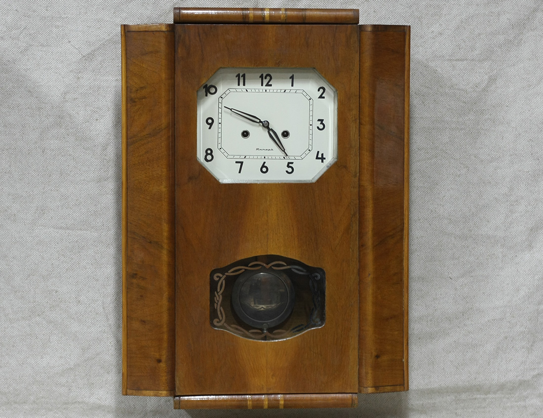 Корпус часов янтарь. Часы янтарь ( 57215 ). ОЧЗ янтарь. Часы янтарь с боем 1908г. Часы янтарь 1969.