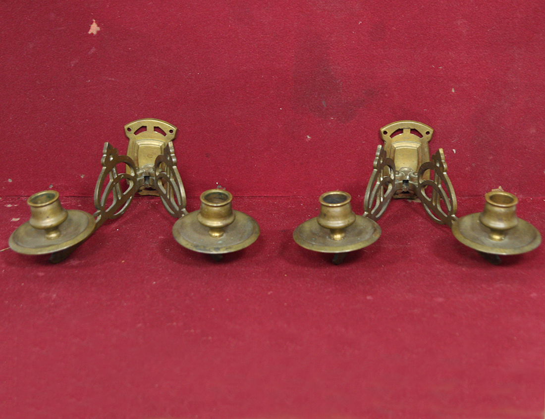 Пара настенных подсвечников