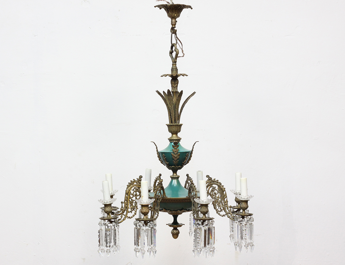 Старинная бронзовая люстра на 8 свечей