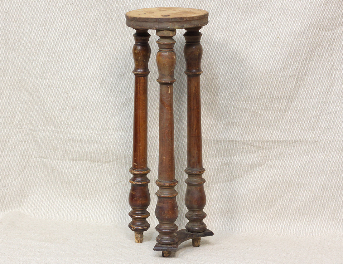 Ноги от старинного столика