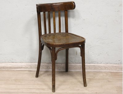 Старинный стул 