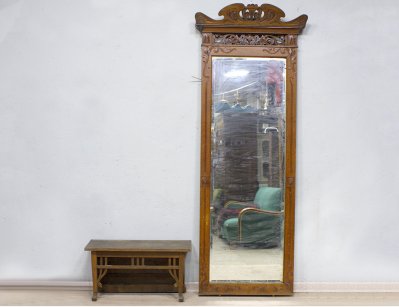 Старинное зеркало с консолью модерн
