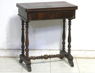 Ореховый ломберный стол 19 века