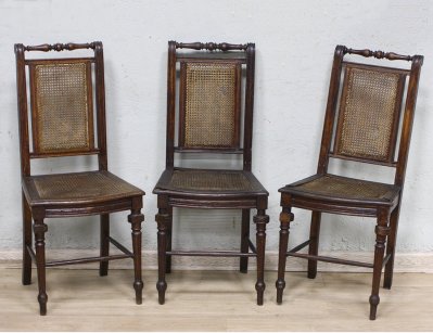 Антикварные стулья с ротангом