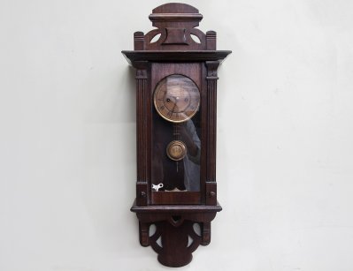 Старинные настенные часы с боем Le Roi a Paris