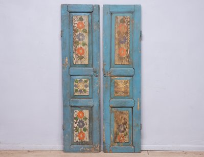Старинные распашные расписные двери