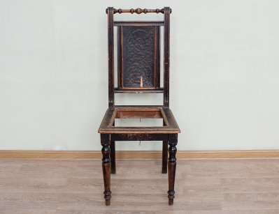 Антикварный стул 