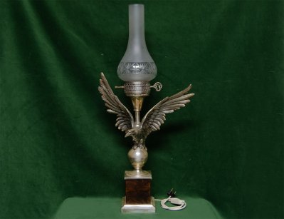 Старинная бронзовая лампа Орел