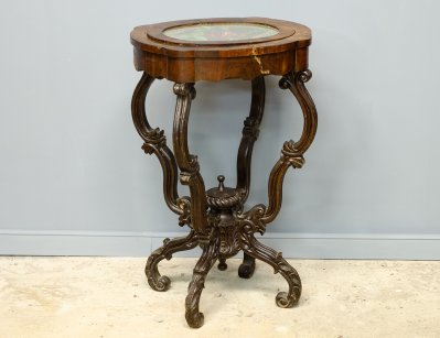 Антикварный столик для рукоделия 19 века