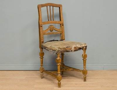Антикварный стул 19 века