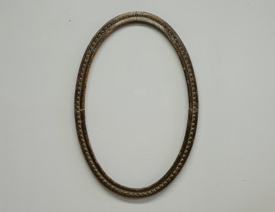 Старинная овальная рама для зеркала