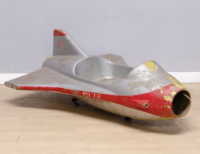 Советский аттракцион-качалка «Самолёт»
