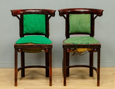 Пара антикварных венских стульев