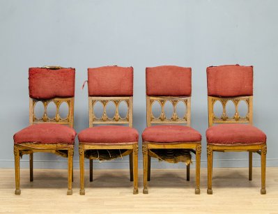 Антикварные дубовые стулья