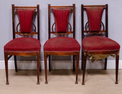 Антикварные стулья в стиле модерн