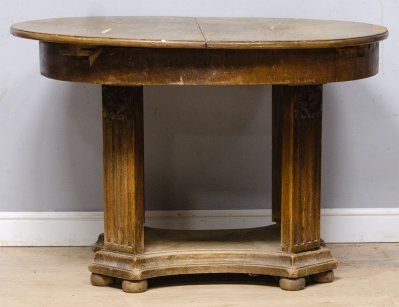 Старинный обеденный круглый  стол